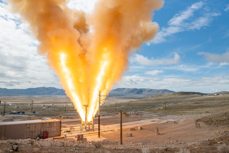 沙漠火箭发动机试验